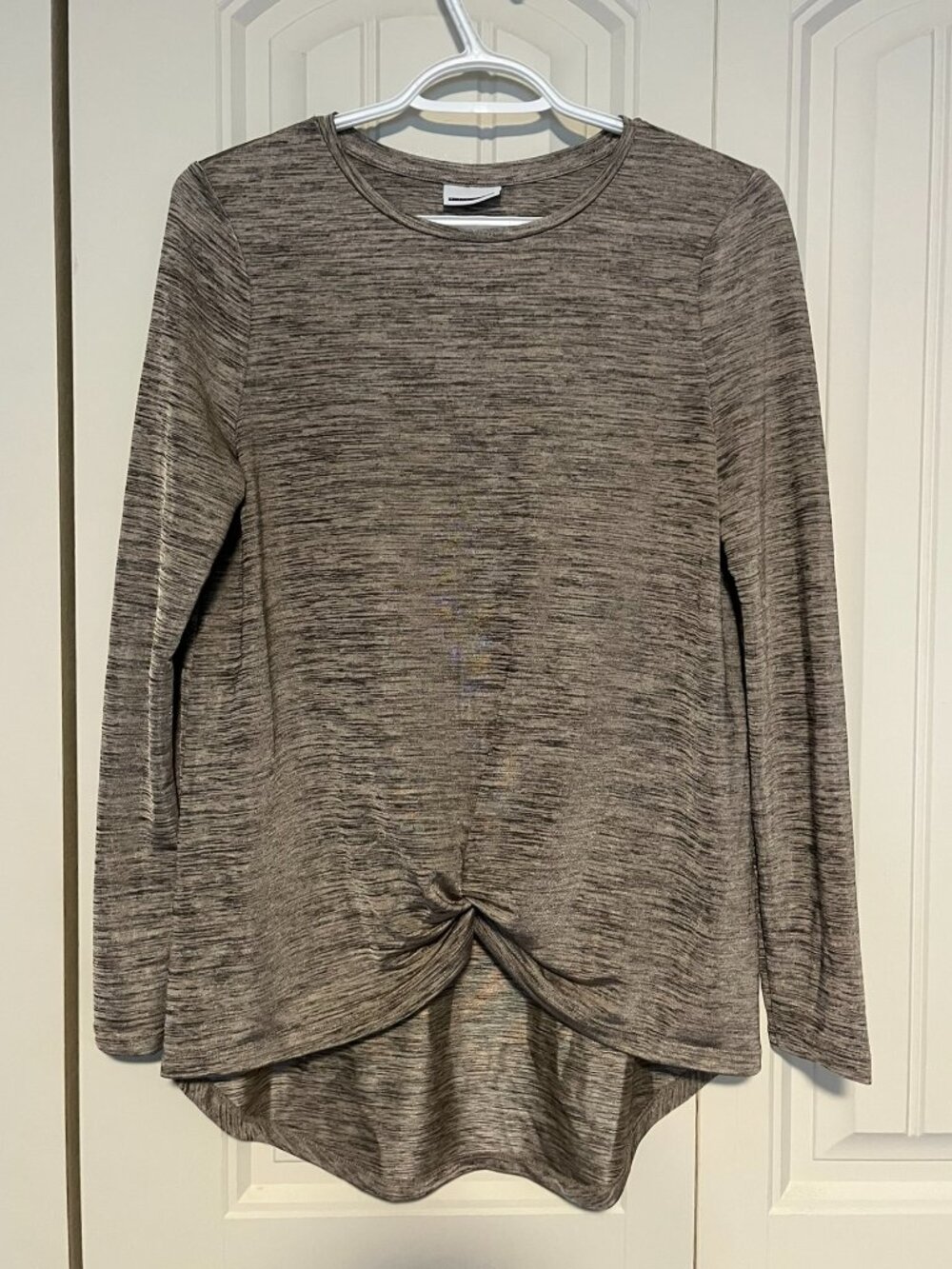 Noisy May Taupe Twist Front Long Sleeve Top Size Small